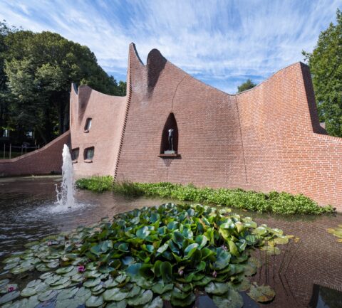 Het museumgebouw van Drents Museum De Buitenplaats