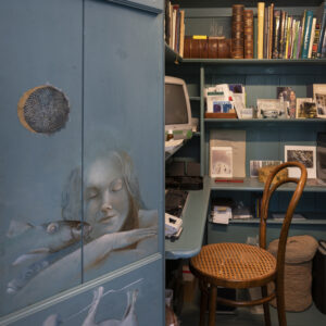 Een detail van een deur in het Naturaliënkabinet in het Nijsinghhuis