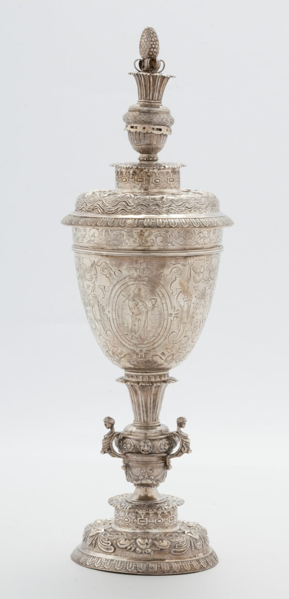 De avondmaalsbeker is tijdelijk te zien in Brasserie Röling